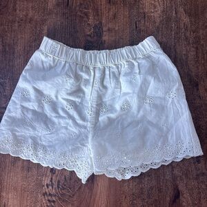 GAP White Eyelet Scalloped Hem High-Waist Shorts